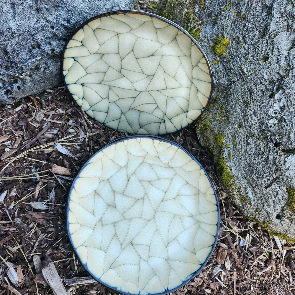 Jaclyn‎ Smith Stoneware Crackle Finish 8.75